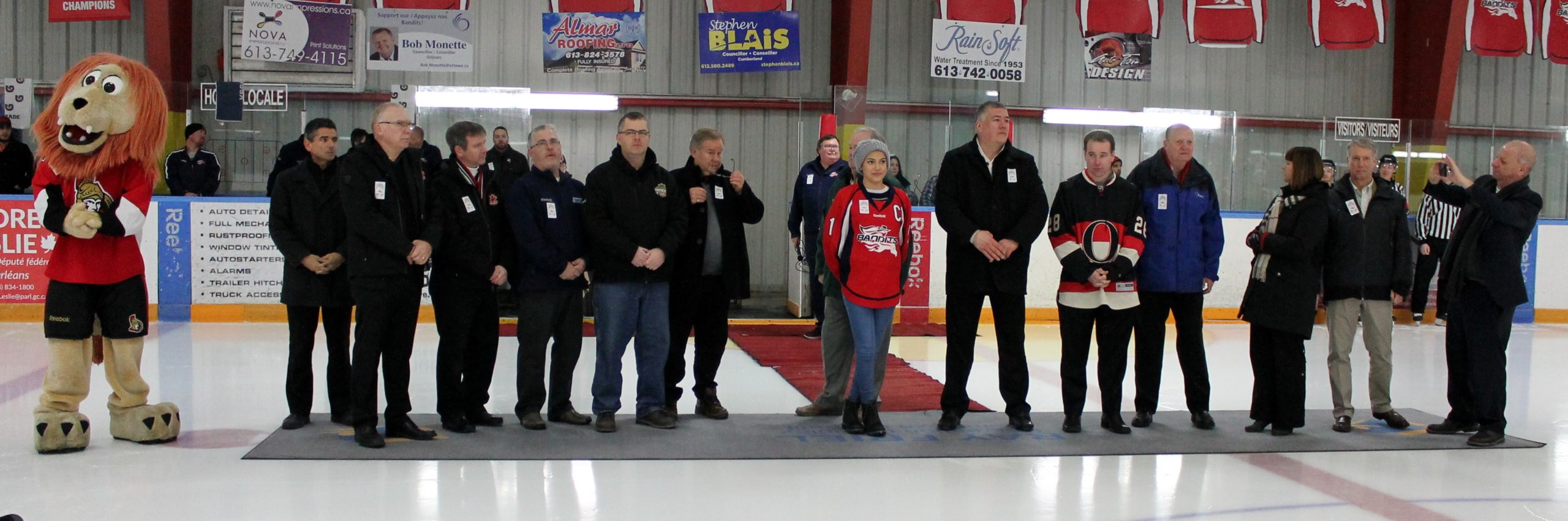 L’Équipe des Bandits de Cumberland offre son soutien à une jeune patiente atteinte de lymphome